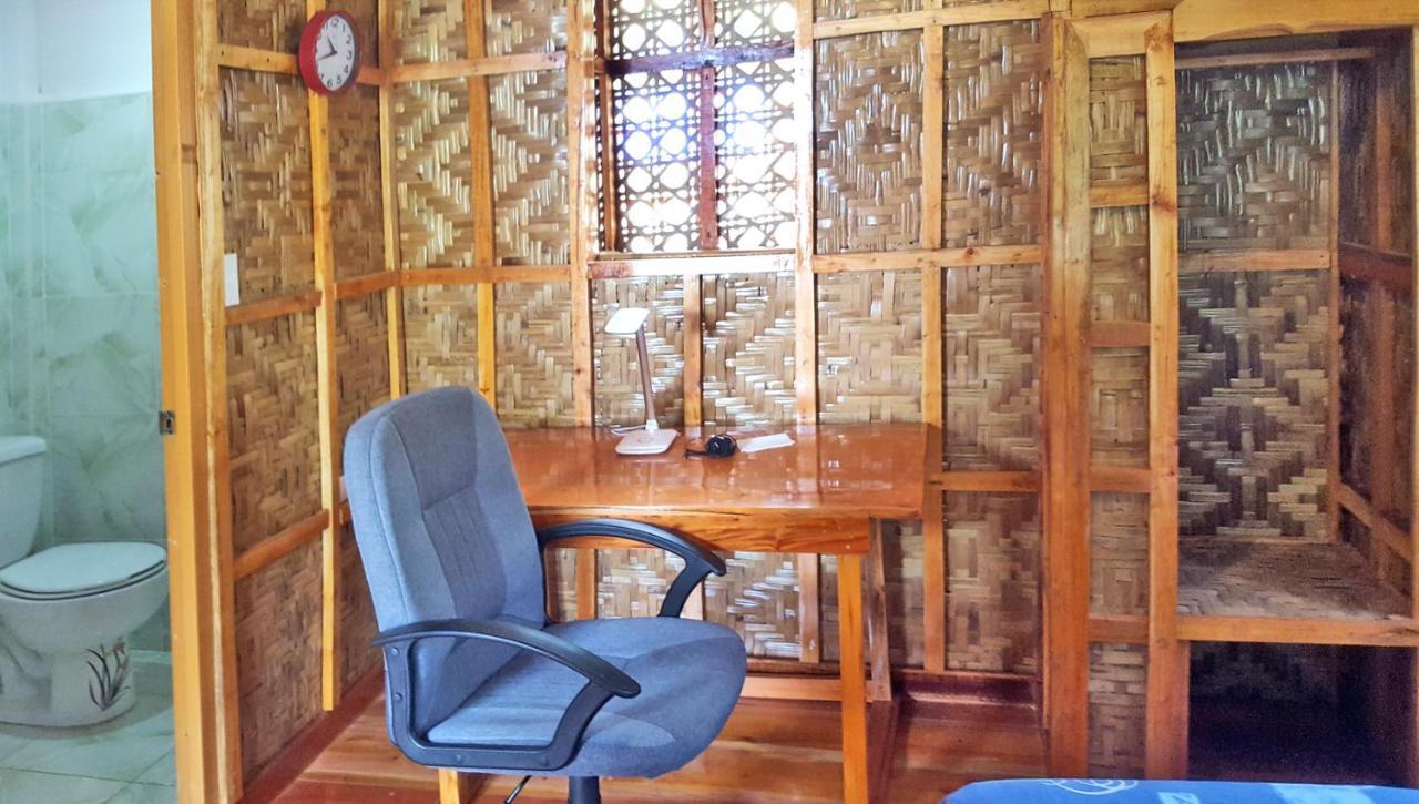 MJ Room Rental Mahogany Dauis Bagian luar foto